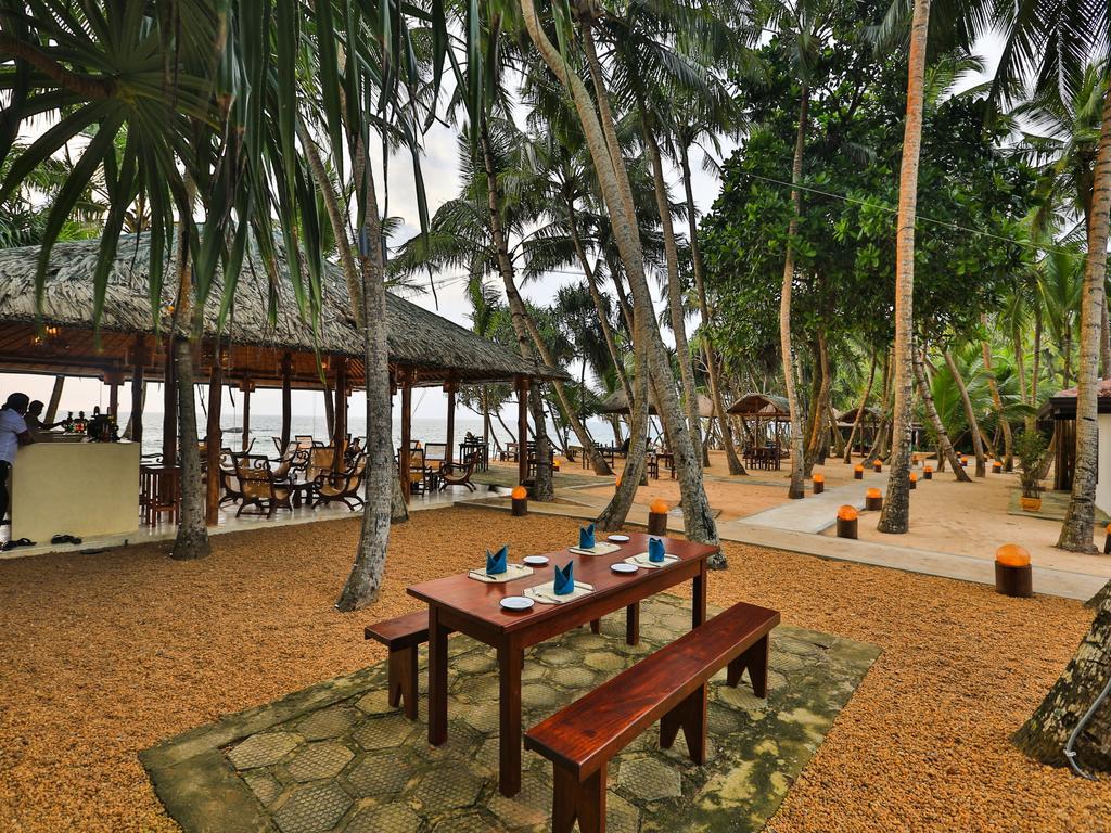 Thejan Beach Cabanas Bentota Bagian luar foto