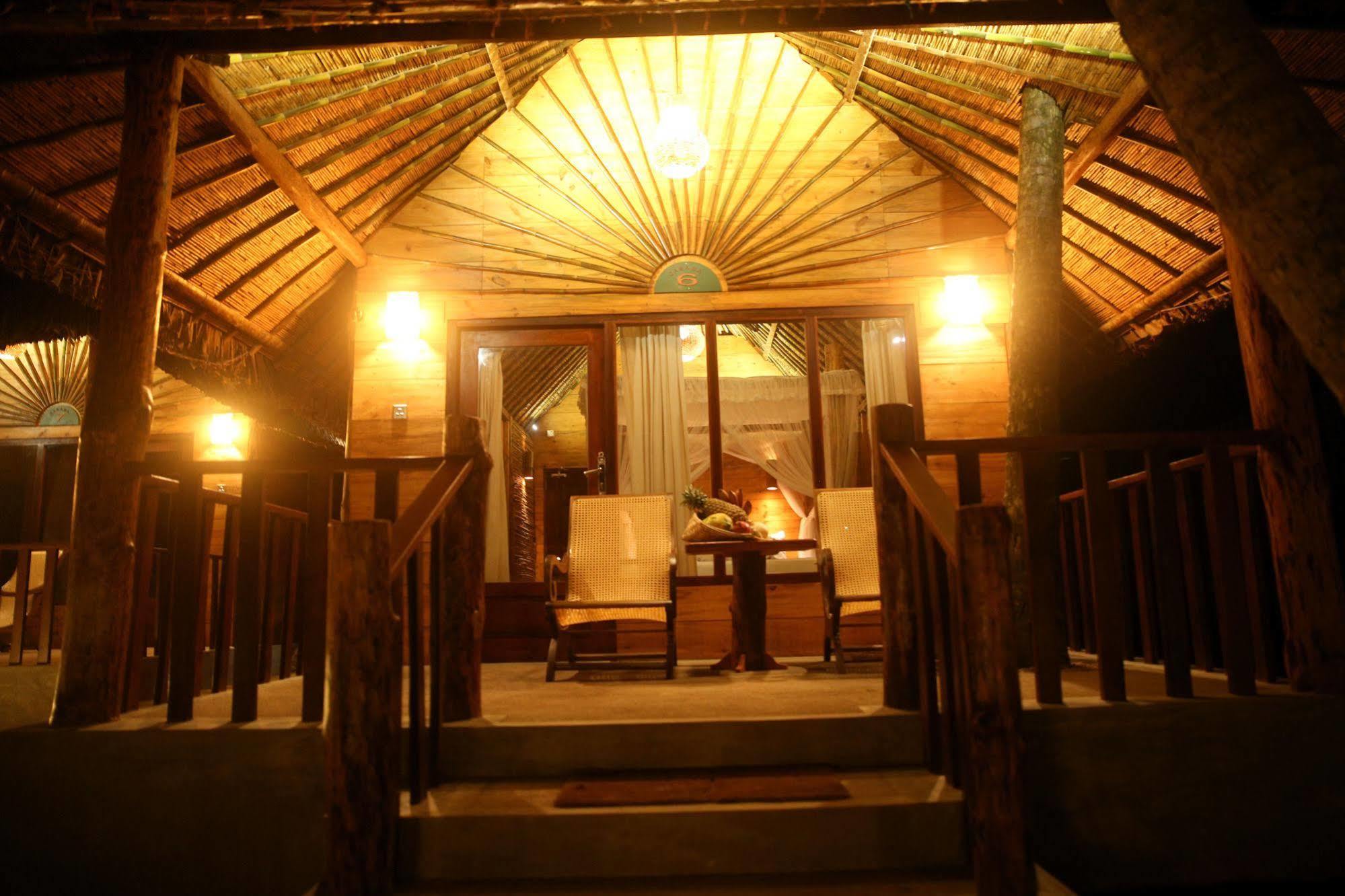 Thejan Beach Cabanas Bentota Bagian luar foto